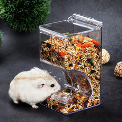 Food dispenser for hamsters