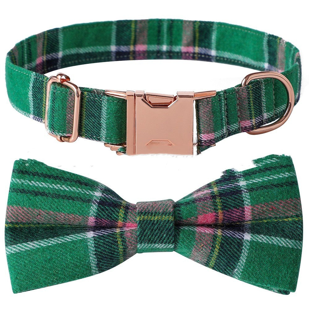 Collar with bow tie