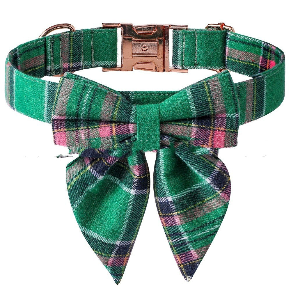 Collar with bow tie