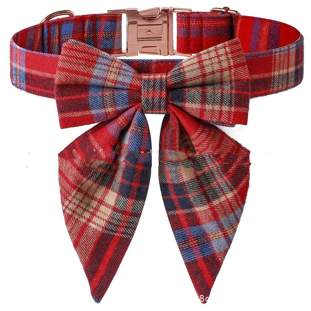 Collar with bow tie