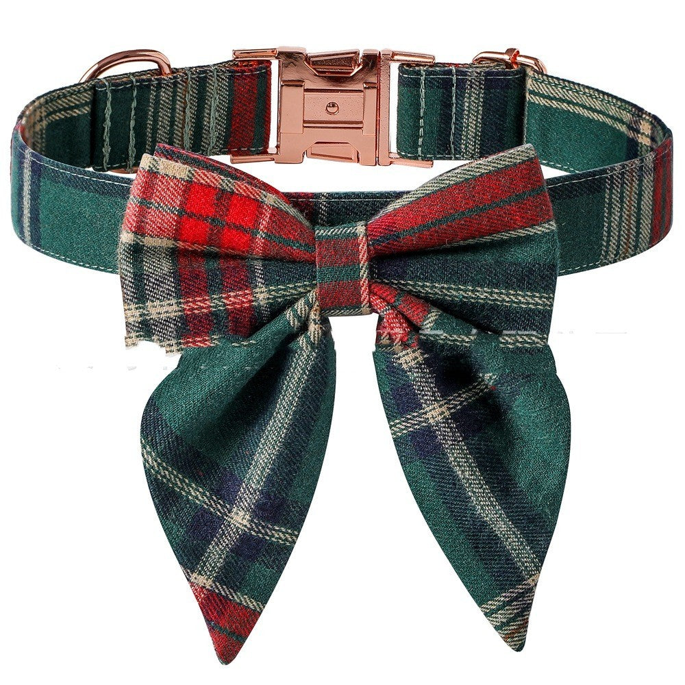 Collar with bow tie