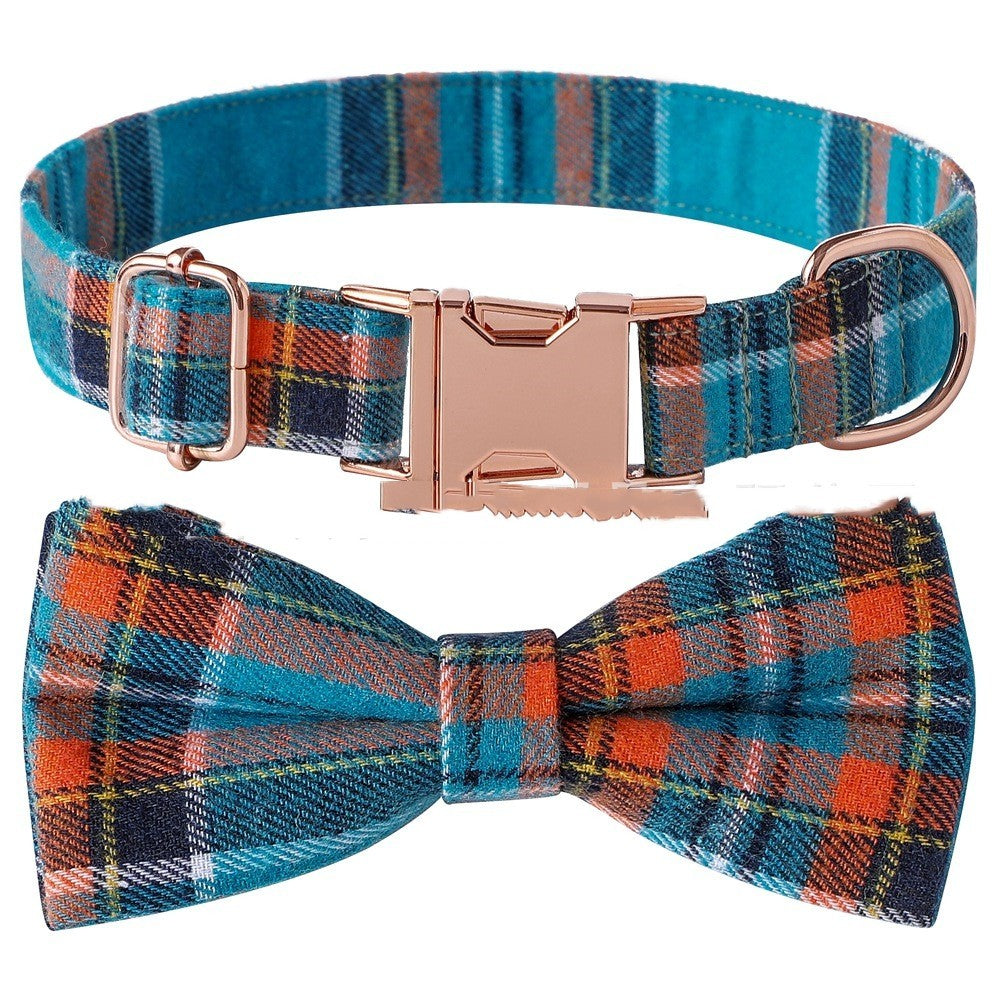 Collar with bow tie