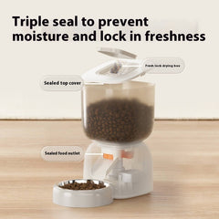 Automatic pet feeder